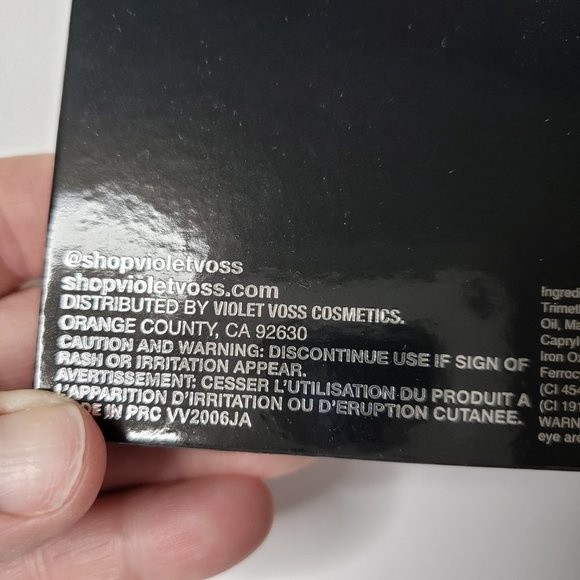 Violet Voss Eyeshadow Powder Shimmer Brown Purple Blue NEW Blendable - Picture 8 of 11